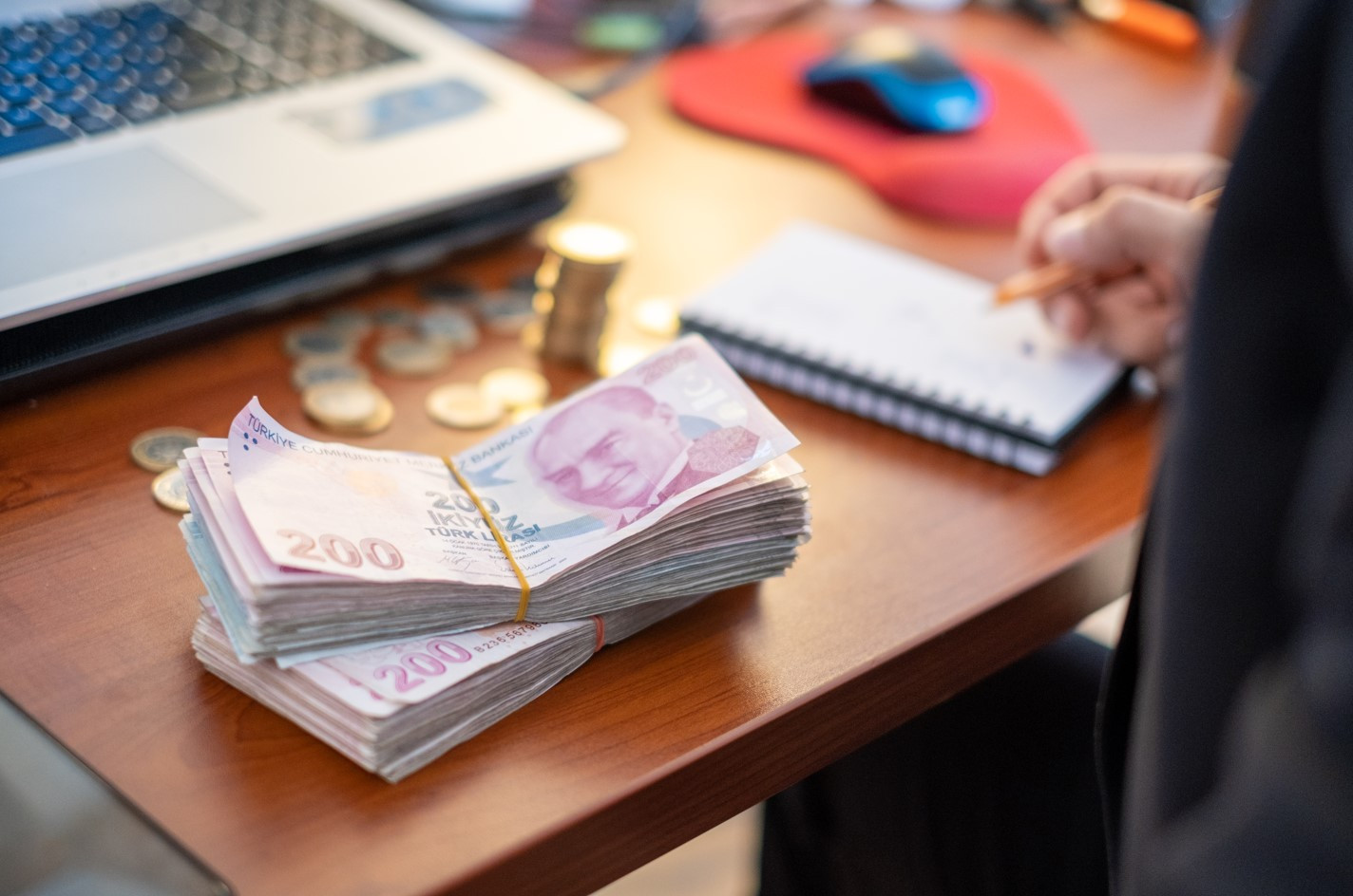 Bunlara dikkat! İşte hayatınızı zora sokan finansal alışkanlıklar