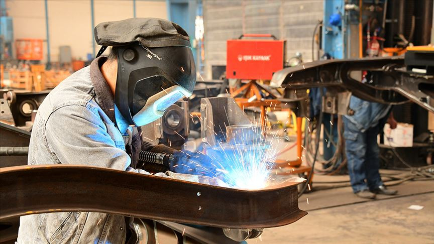 Sanayi üretimi yıllık bazda yüzde 4,3 arttı