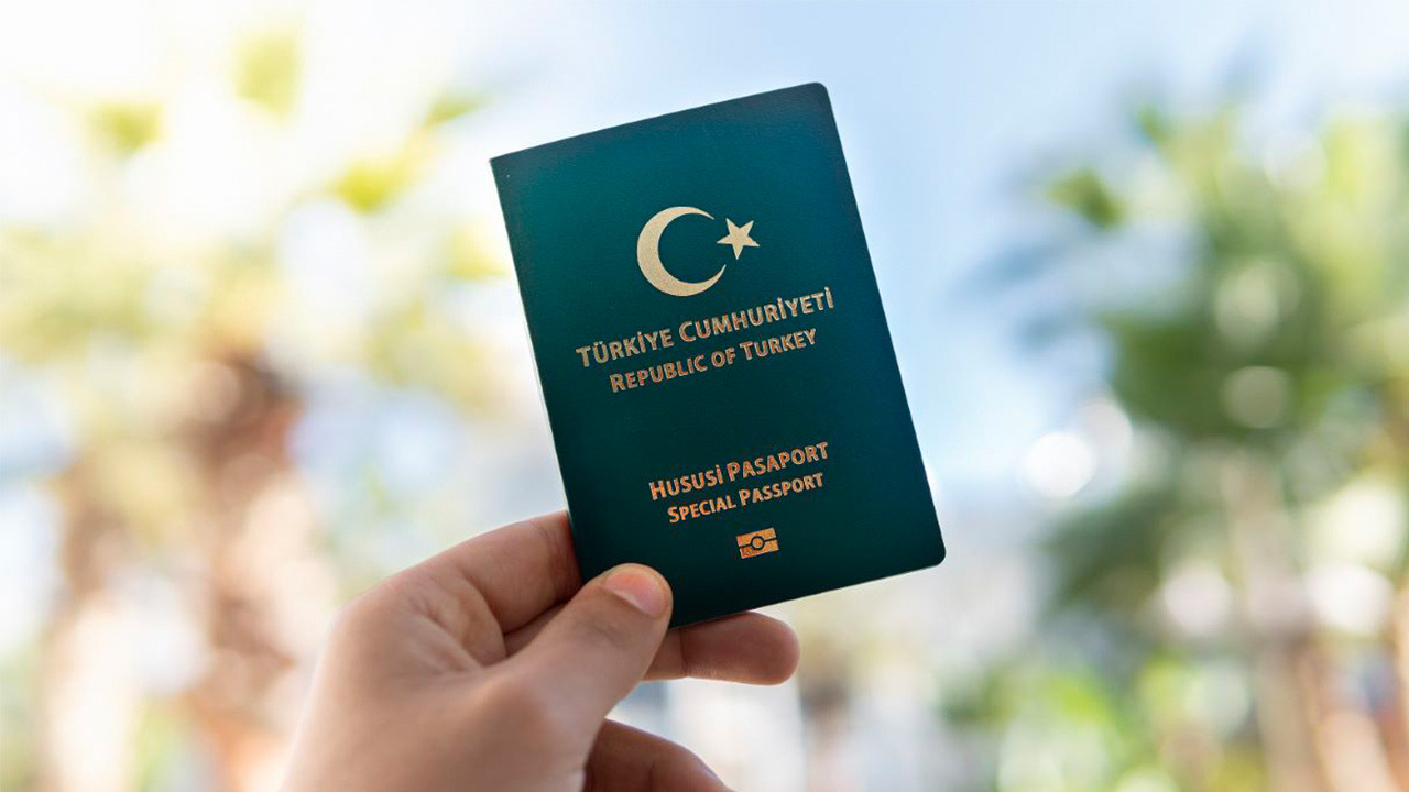 Vize sorununa çözüm geldi! Oda ve borsa başkanlarına yeşil pasaport verilecek!