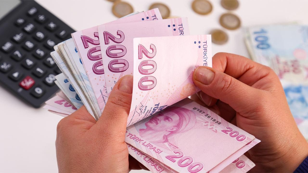 Memur ve Emekli Maaşlarında Zam Farkları Ödeniyor: Yeni Tutarlar Açıklandı