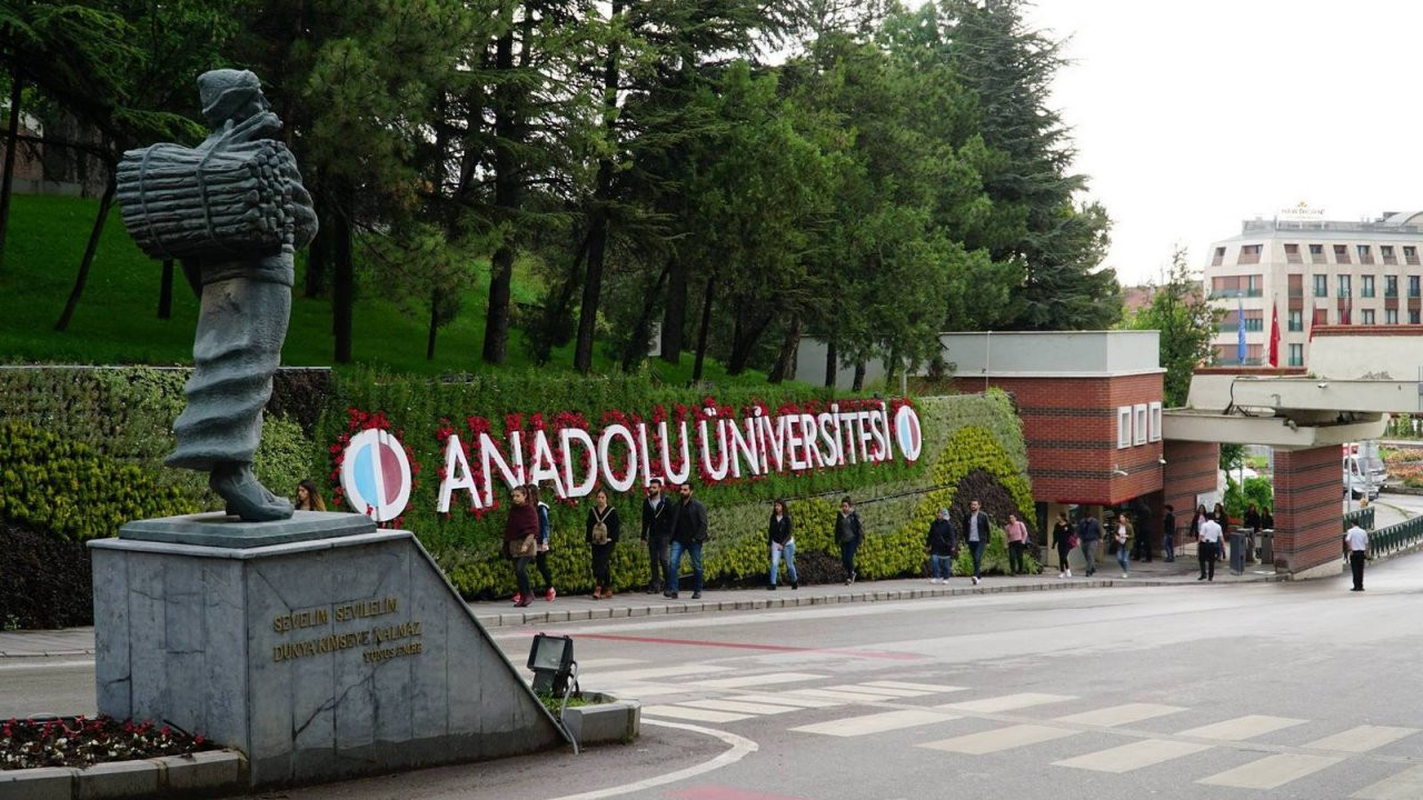 AÖF 2024-2025 Yılı Kayıt Ücretleri Ne Kadar? AÖF Sınavları Ne Zaman?