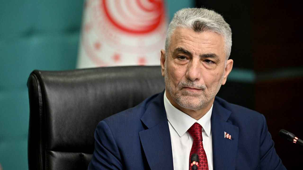 İhracatçılara Müjde: 2025'te 8 Bin 500 Yeni Yeşil Pasaport ve Finansman Desteği