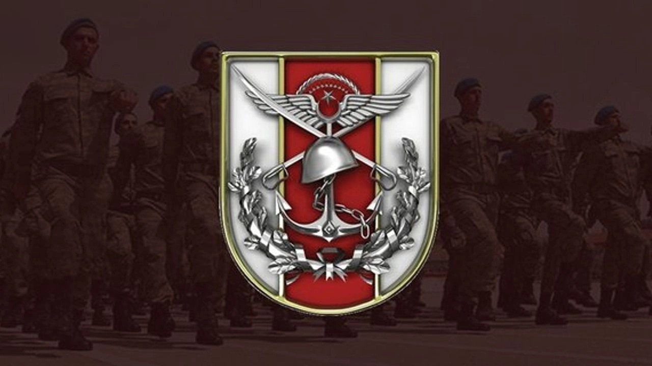 TSK'dan Üniversite Mezunlarına Muvazzaf Astsubaylık Fırsatı! İşte Başvuru Kılavuzu....