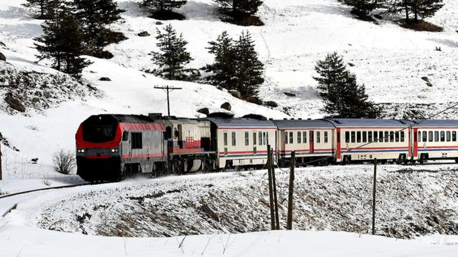 Turistik Doğu Ekspresi'nde Yeni Sezon Başlıyor: Bilet Fiyatları Belli Oldu!