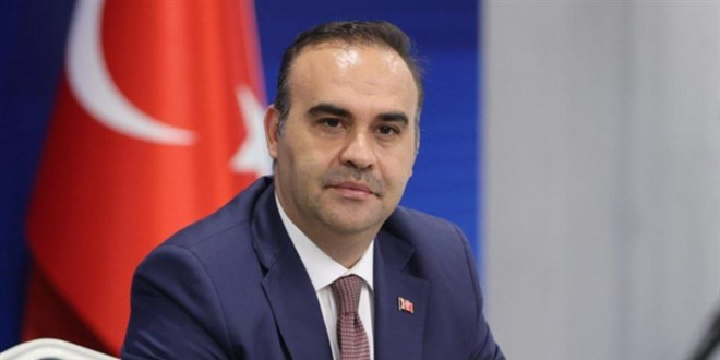 Bakan Kacır'dan Gençlere Önemli Çağrı! Yapay Zeka ve Çip Tasarımı Eğitimleri Başlıyor!