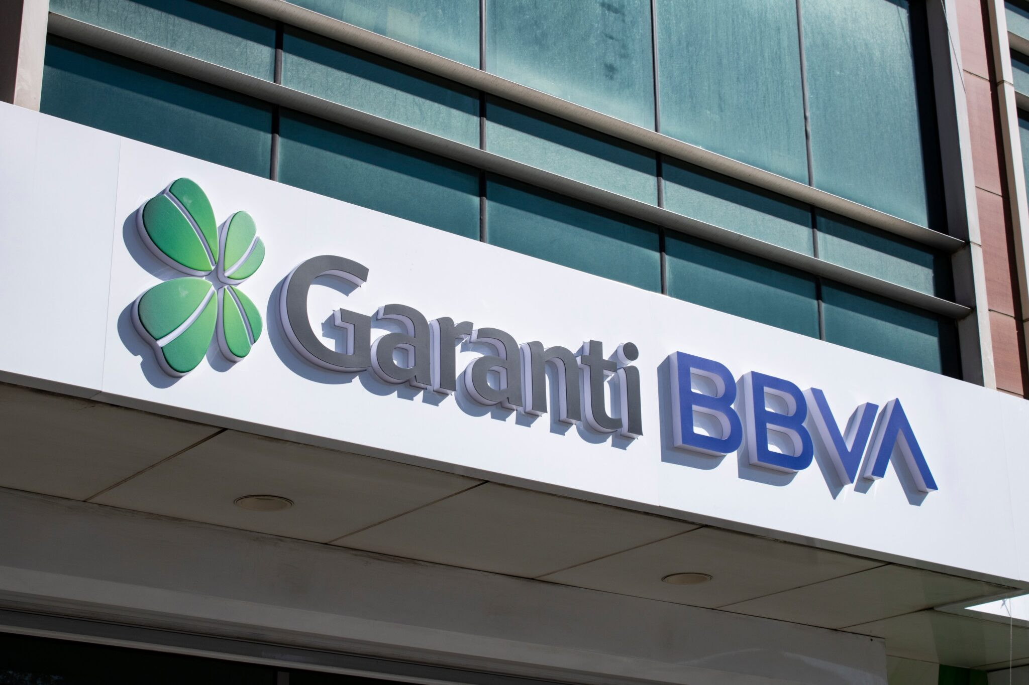 Garanti BBVA'dan Tam 11.000 TL Bonus! Şubeye Gitmeden Alın, Son Gün 30 Kasım!