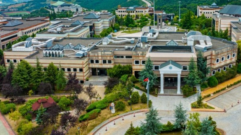 Kocaeli Üniversitesi’nden İstihdam Müjdesi: 111 Sözleşmeli Personel Alacak! İşte İlan Detayları…