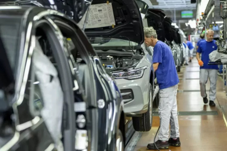 50 Yıllık Efsane İçin Yolun Sonu! Volkswagen O Modelin Fişini Çekti: Artık O Model Üretilmeyecek