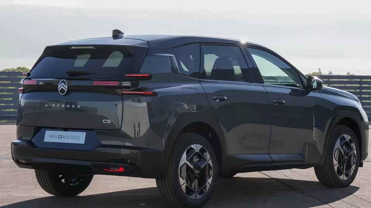 Yeni Citroen C5 Aircross Türkiye'de! Elektrikli ve Hibrit Seçenekleriyle Fiyatı Belli Oldu
