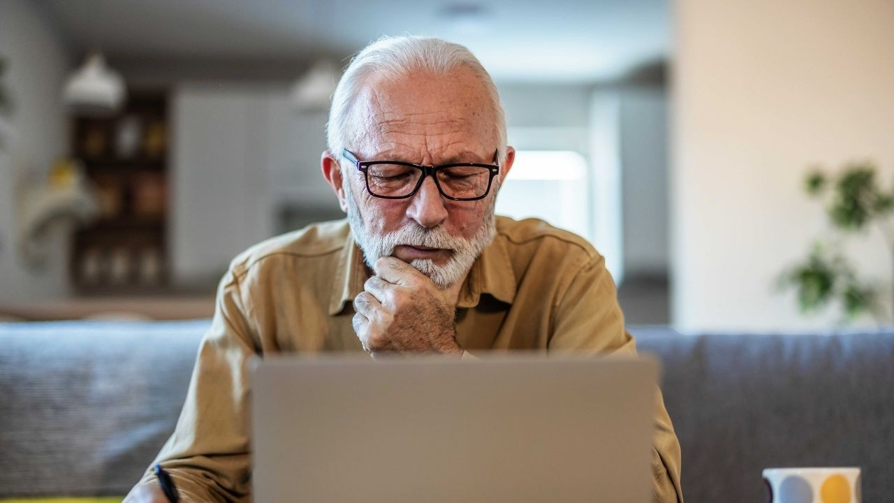 Yaşlıları Hedef Alan Dolandırıcılıklara Bu Önlemlerle Dur Deyin!