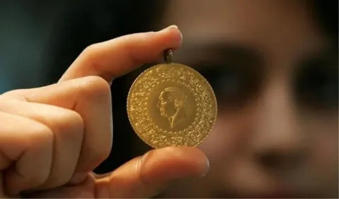 Cumhuriyet Altını Asgari Ücreti Geçti: Gram Altın İse Rekora Koşuyor! İşte Gram Altın Tahmini…