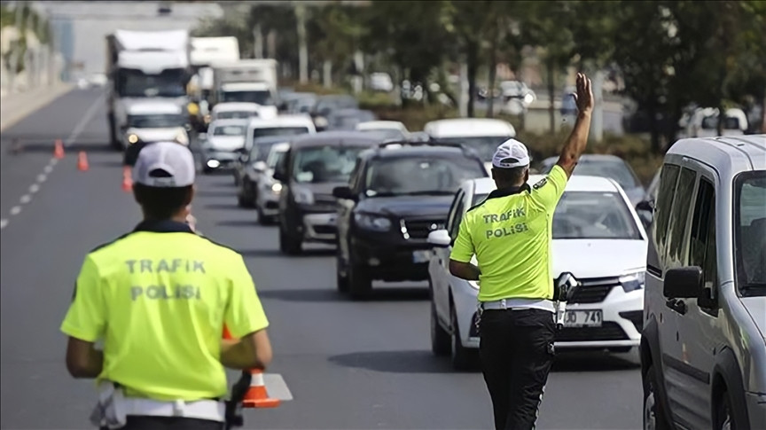 Trafikte Makas Atanlara Yeni Yaptırımlar Geliyor:  Ehliyet İptali ve Araç Trafikten Men Edilebilir!