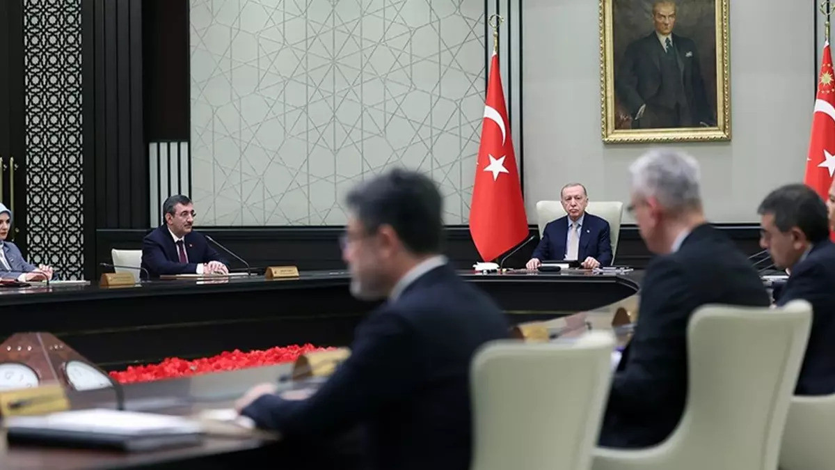 30 bin öğretmen mi atanacak? Gözler Kabine'de: 30 Bin Öğretmen Ataması Kararı Erdoğan'dan Çıkacak