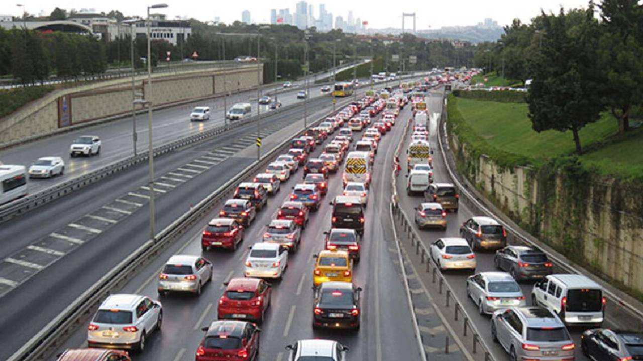 Trafikte Yeni Dönem Başlıyor! 32 Maddelik Yasa Tasarısı Yolda