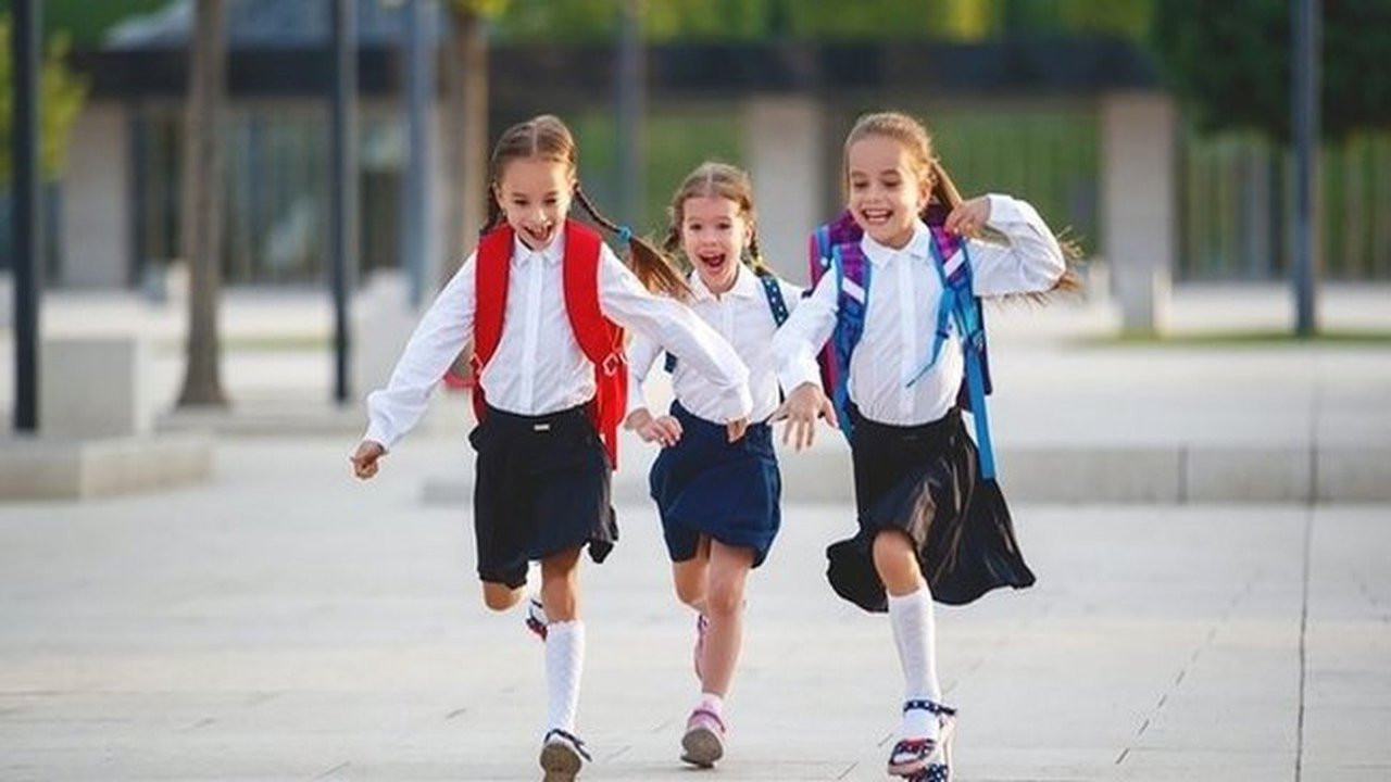 2025 Karne Günü Belli Oldu! MEB Takvimine Göre Okullar Ne Zaman Kapanıyor?