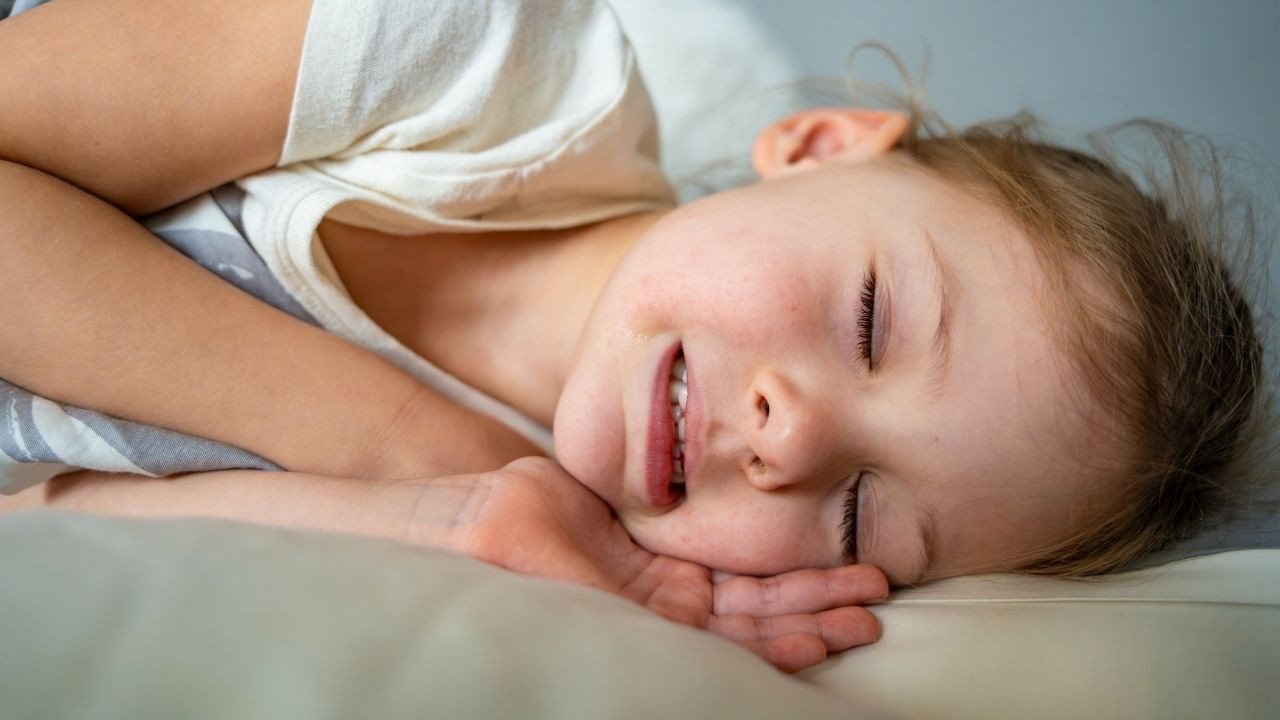 Dikkat! Çocuğunuz Baş Ağrısından Şikayetçiyse Nedeni Bu Olabilir