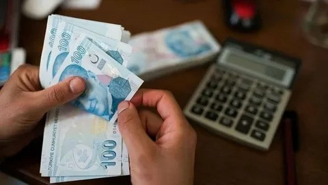 Asgari Ücretli ve Emekli Zammı: Ünlü Ekonomist’ten Şaşırtan Enflasyon Yorumu ve Kritik Rakamlar!