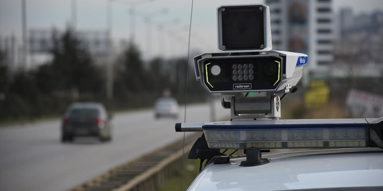 Bayramda Cezalar Yağmuru Gibi Yağdı: Sadece Arefe Gününde 23 bin 275 Sürücü Radara Yakalandı!