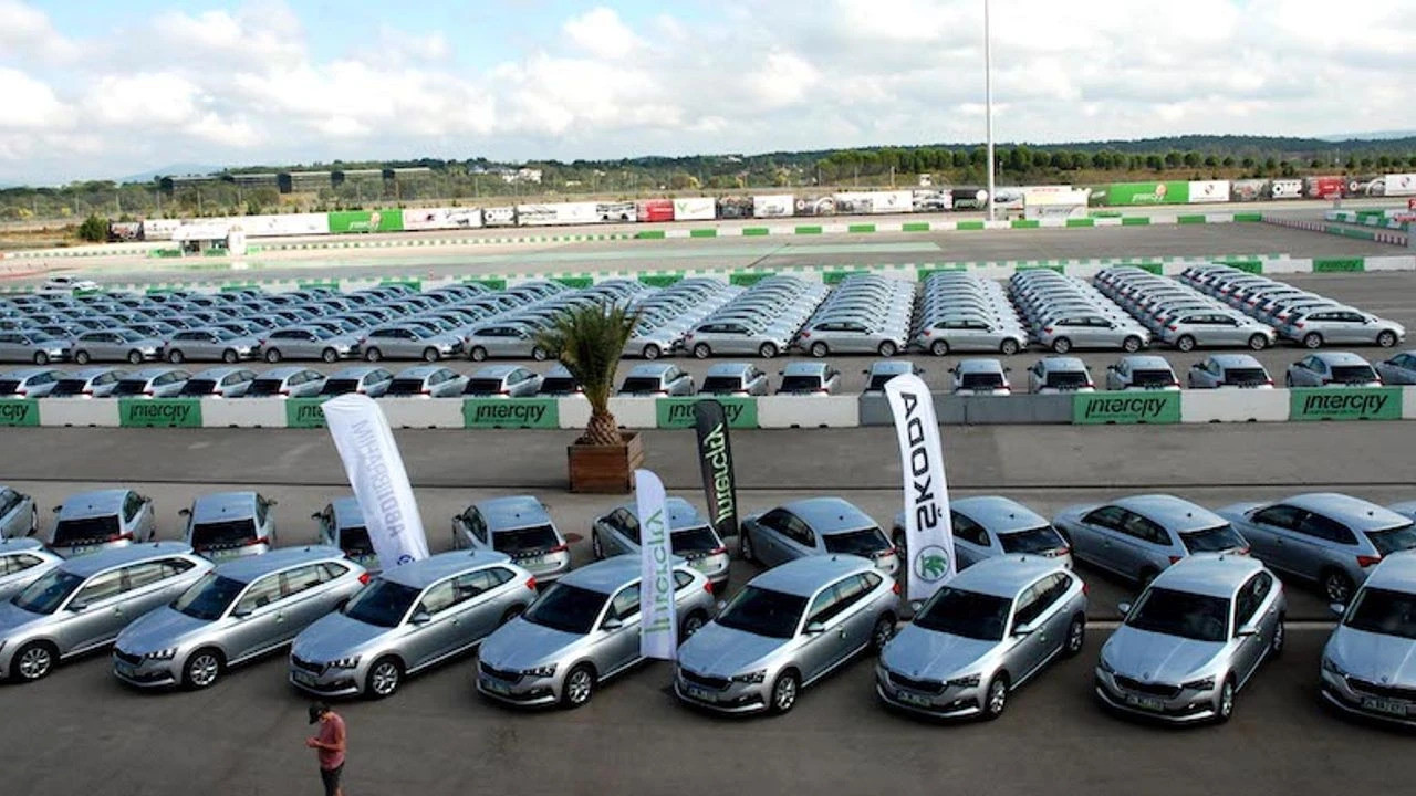 Skoda'dan Tarihi Rekor: Yılın İlk Yarısında Satışlar Uçuşa Geçti!