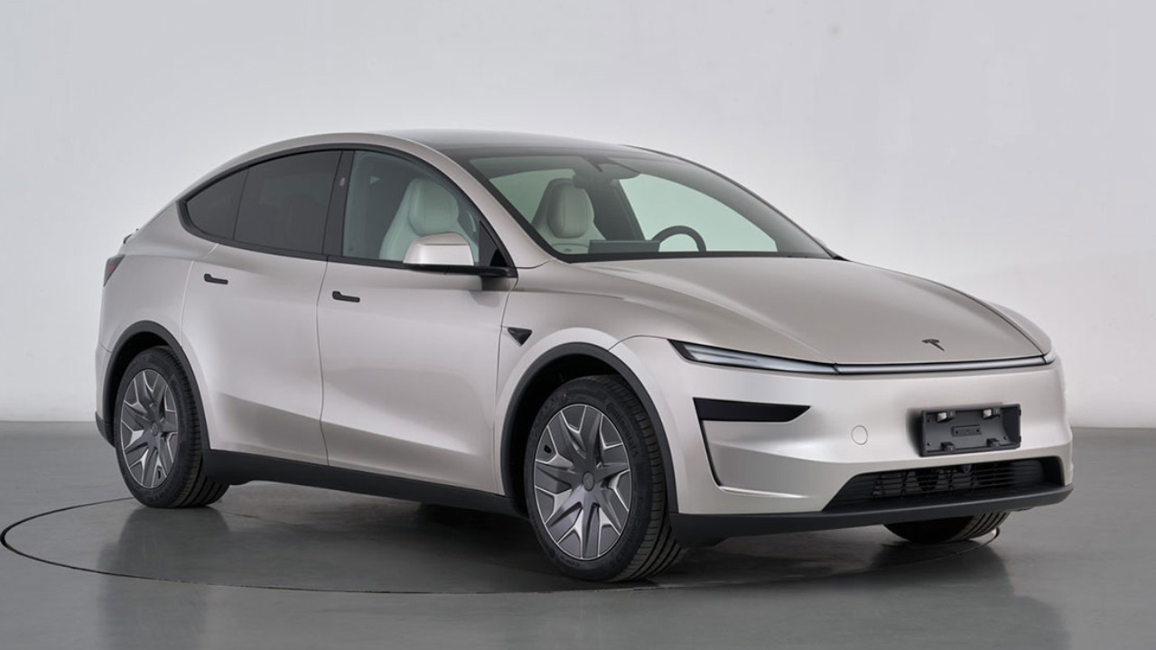 Tesla Model Y L Gün Yüzüne Çıktı: Çin Pazarı İçin 6 Koltuklu Dev SUV!