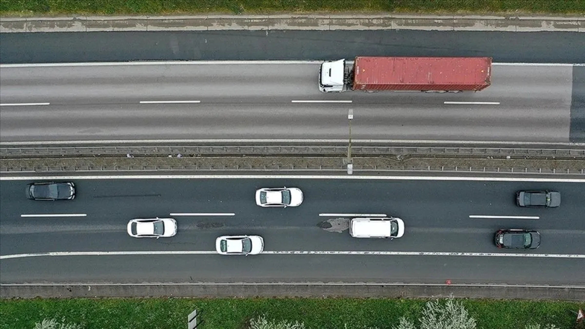 Yollardaki Hız Sınırları Değişiyor! Peki Radarlar Tarihe mi Karışacak? Hız Sınırları Ne Olacak?