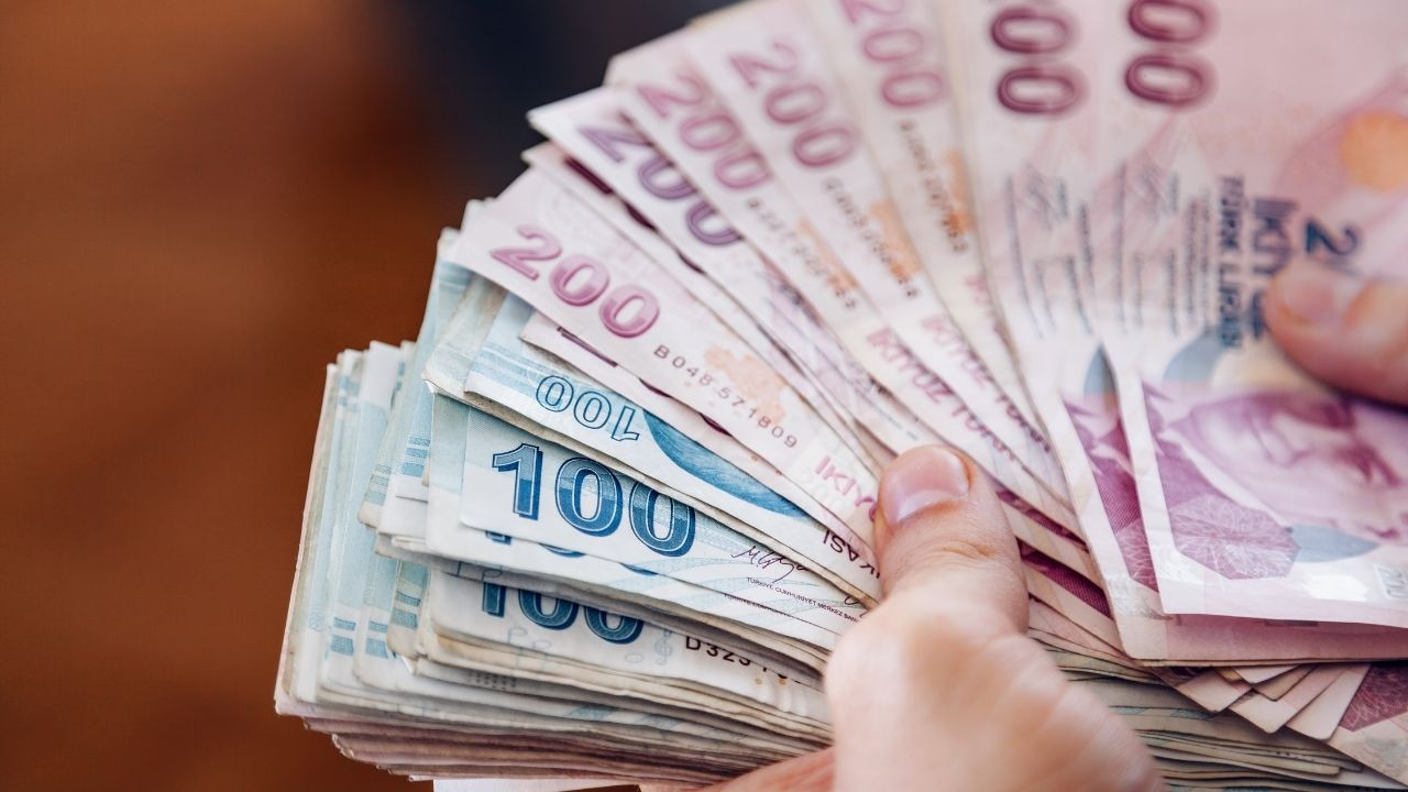 Yüksek Faizler TL Mevduatın Vadesini Kısalttı: Parasını Kısa Vadeye Park Edenlerin Sayısı Arttı