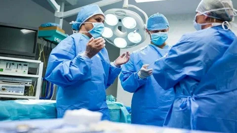 Kamu Hastanelerinde Ameliyatlara Yeni Düzen: Akşam ve Hafta Sonu Operasyonları Başlıyor!