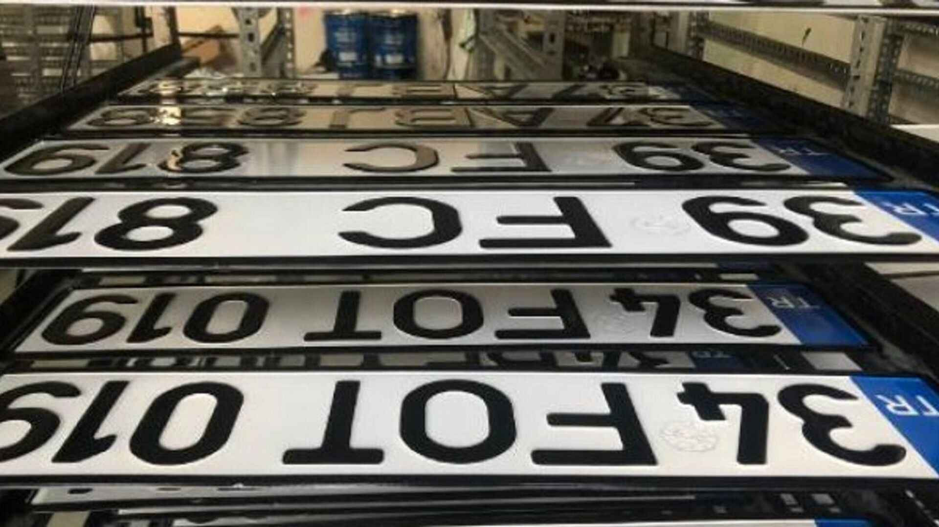 Araç Plakalarında Bu Detayın Bedeli 3 Bin 809 TL Ceza ve Muayeneden Ret!