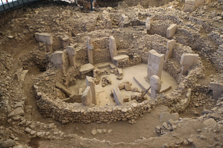 Göbeklitepe'de Büyük Keşif: 12 Bin Yıllık Gizemli İnsan Heykeli Bulundu