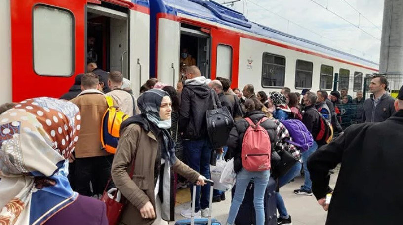 Ücretsiz Tren Biletlerinde Dijital Dönem: 29 Ekim'den İtibaren Yalnızca Kimlik Yetki Belgesi Olacak