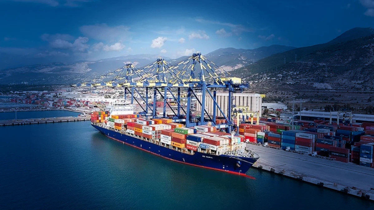 Türkiye Dış Ticarette Rekora Koştu: İhracatın Yükünü Dev Gemiler Sırtladı!