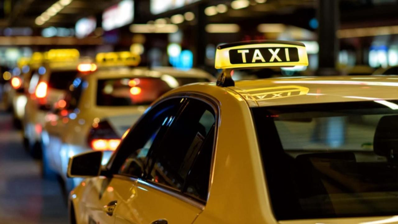 İstanbul Taksi Ücretleri Zamlandı! Taksi Açılış ve İndi-Bindi Ücreti Ne Kadar Oldu? İşte Tarife