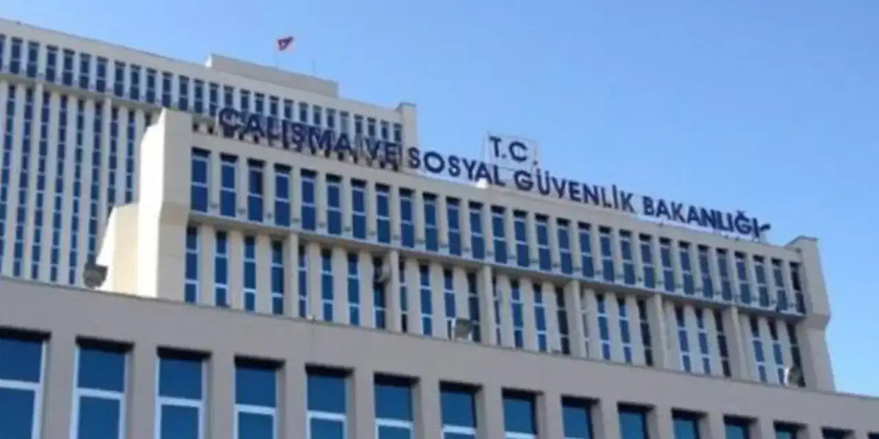 Çalışanlar Dikkat! Belgesi Olmayan İşten Çıkarılabilir: 40 Meslek Koluna Mesleki Yeterlilik Zorunlu!