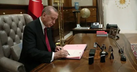 Cumhurbaşkanı İmzaladı: Dev Atama Kararları Resmi Gazete'de! Büyükelçiler ve Genel Müdürler Değişti