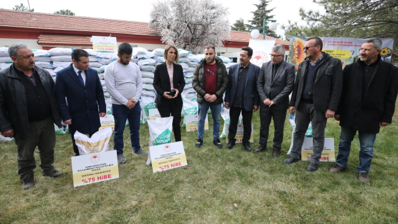 O İlde Çiftçilere Tam Tamına 22,2 Ton Kuru Fasulye Tohumu Dağıldı…