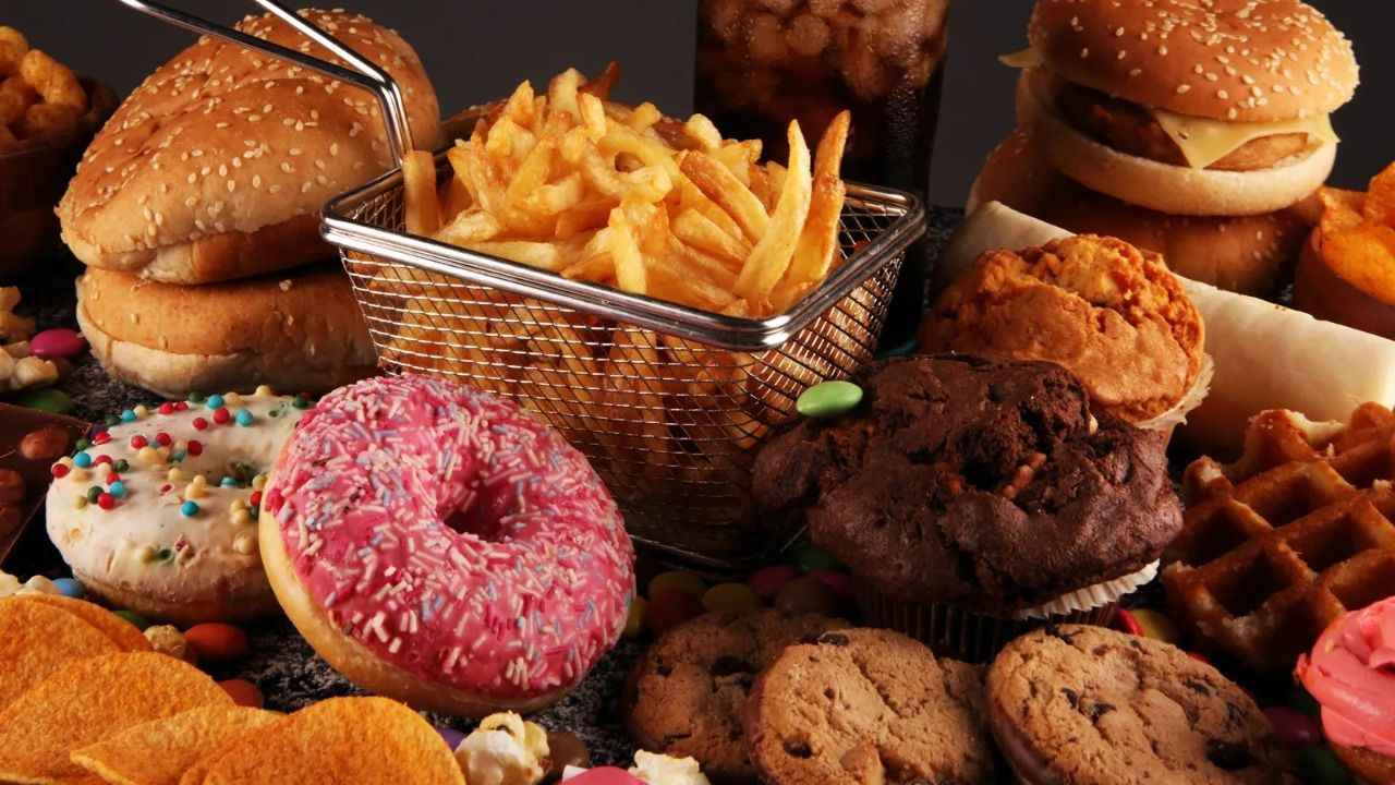 Dünyanın En Zararlı 20 Yiyeceği Açıklandı! Listenin İlk Sırası Her Gün Masanızda: İşte O Liste!
