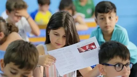 Okullar Bu Yıl Tam Olarak Hangi Gün Kapanıyor? İşte 2026 Karne ve Yaz Tatili Tarihi!