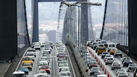 Köprü, Otoyol ve Tünel Geçiş Ücretlerine Zam Geldi: İşte Yeni Tarifeler