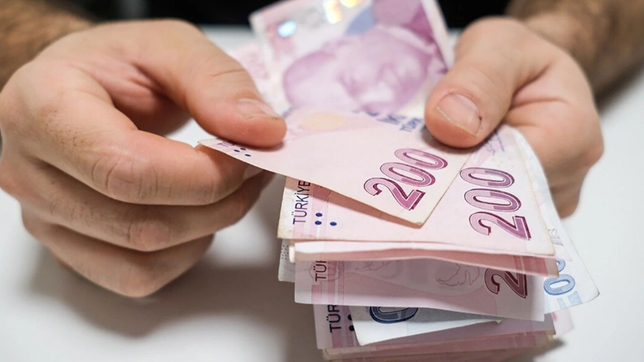 Memur ve Memur Emeklisinin 2027 Ocak Zammı İçin İlk Veri Belli Oldu