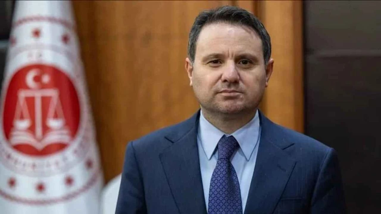 Usulsüz Vatandaşlık Soruşturmasında 72 Gözaltı, 30 Şirkete Kayyum