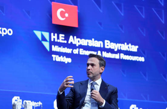 Bakan Bayraktar: Enerji Altyapımız 2035'e Kadar 80 Milyar Dolar Yatırım Gerektiriyor